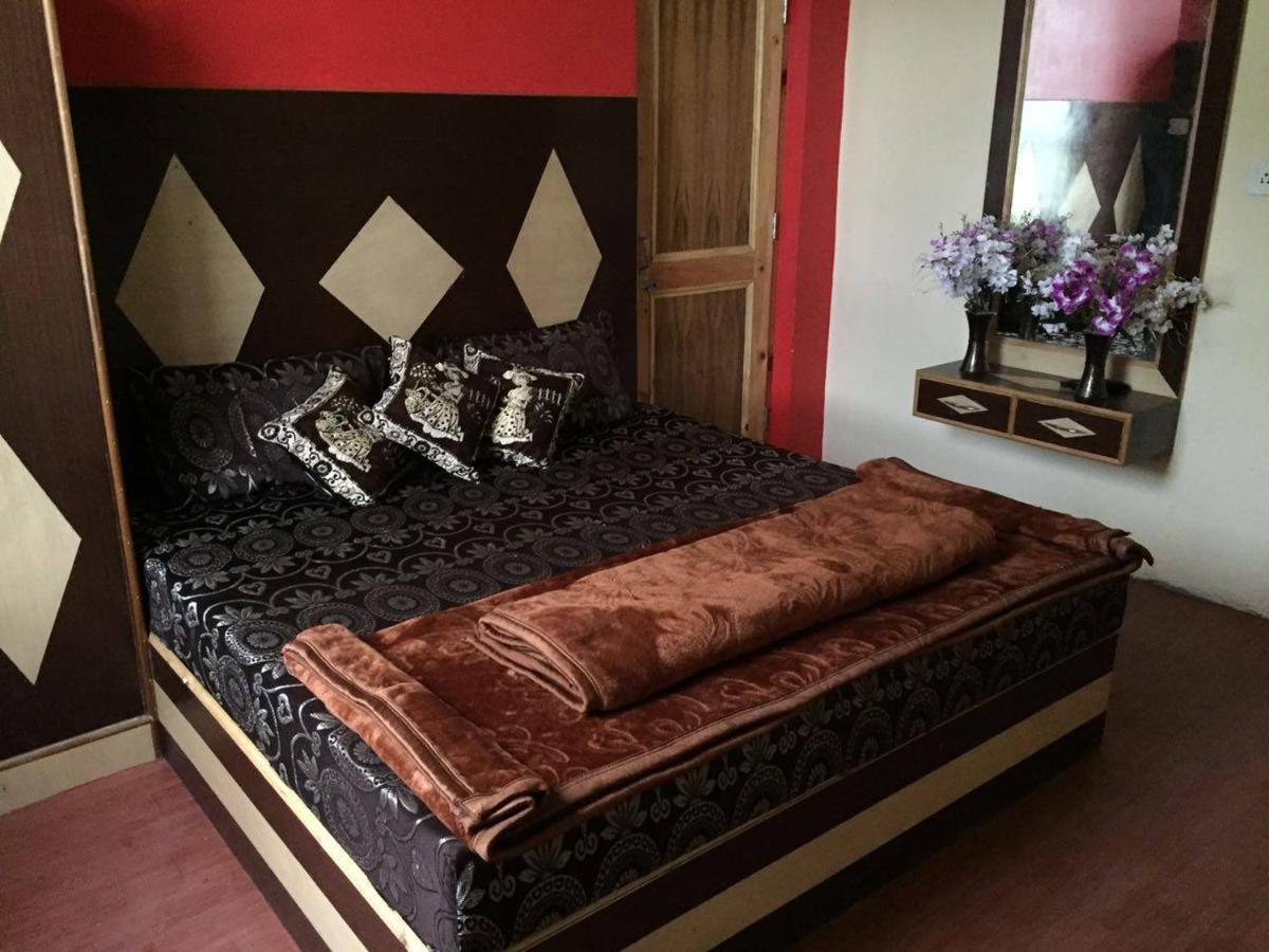 Indian Backpackers Hostel Manāli Dış mekan fotoğraf