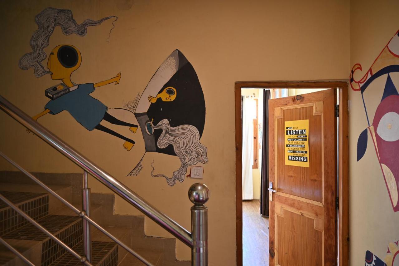 Indian Backpackers Hostel Manāli Dış mekan fotoğraf